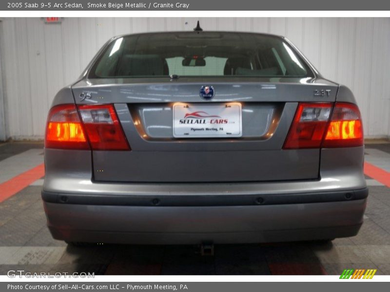 Smoke Beige Metallic / Granite Gray 2005 Saab 9-5 Arc Sedan