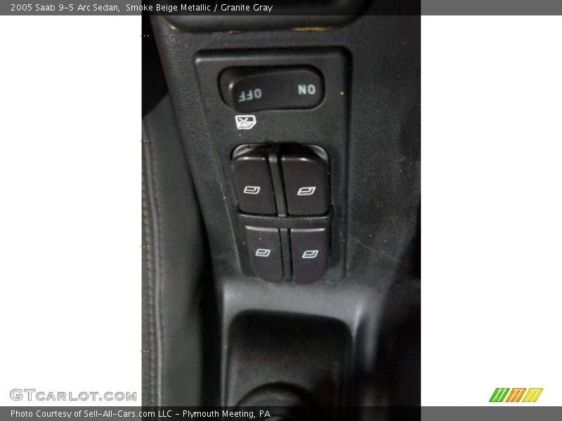 Smoke Beige Metallic / Granite Gray 2005 Saab 9-5 Arc Sedan