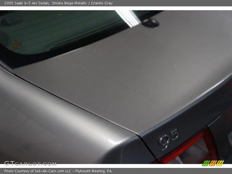 Smoke Beige Metallic / Granite Gray 2005 Saab 9-5 Arc Sedan