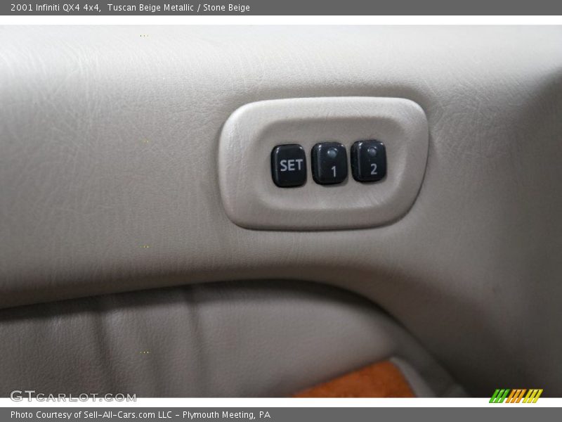 Tuscan Beige Metallic / Stone Beige 2001 Infiniti QX4 4x4