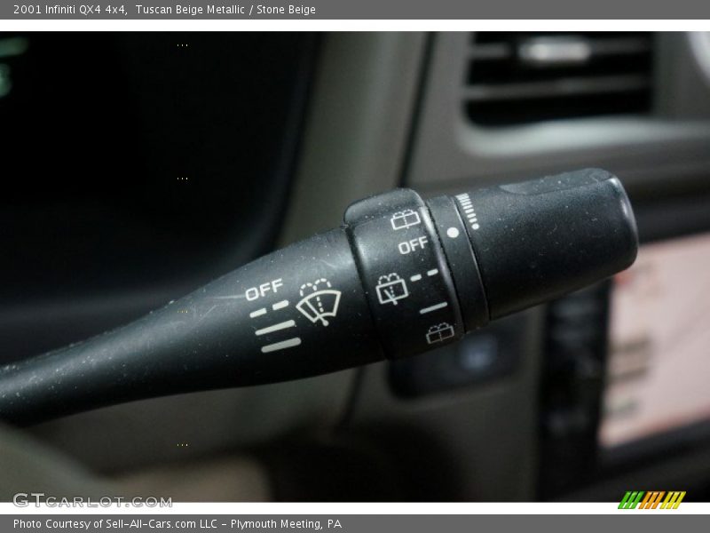 Tuscan Beige Metallic / Stone Beige 2001 Infiniti QX4 4x4