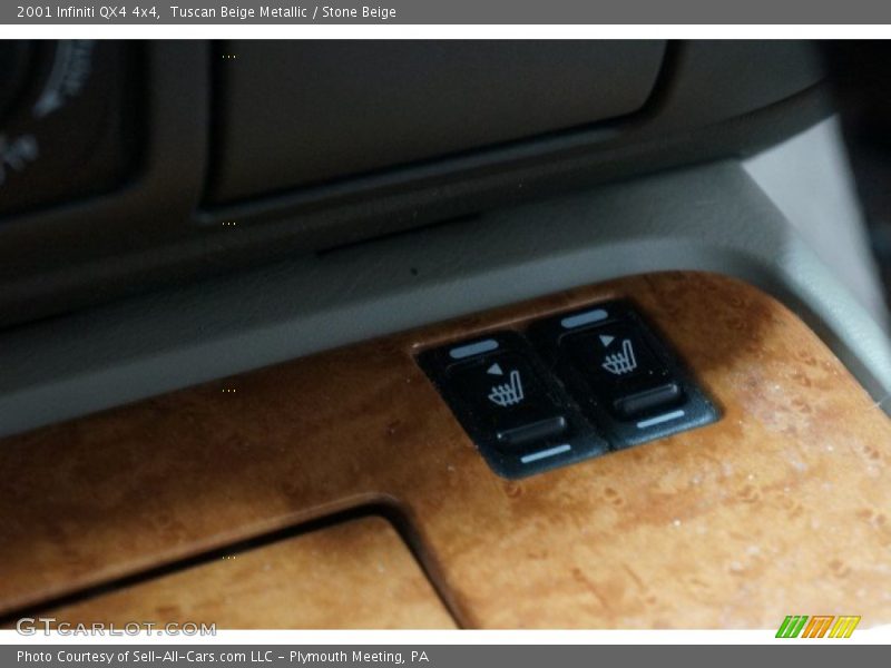 Tuscan Beige Metallic / Stone Beige 2001 Infiniti QX4 4x4