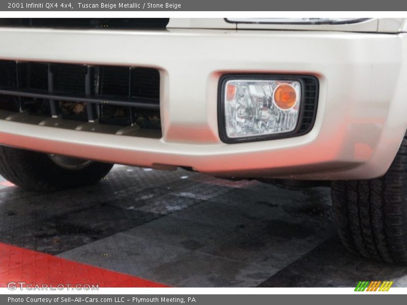 Tuscan Beige Metallic / Stone Beige 2001 Infiniti QX4 4x4