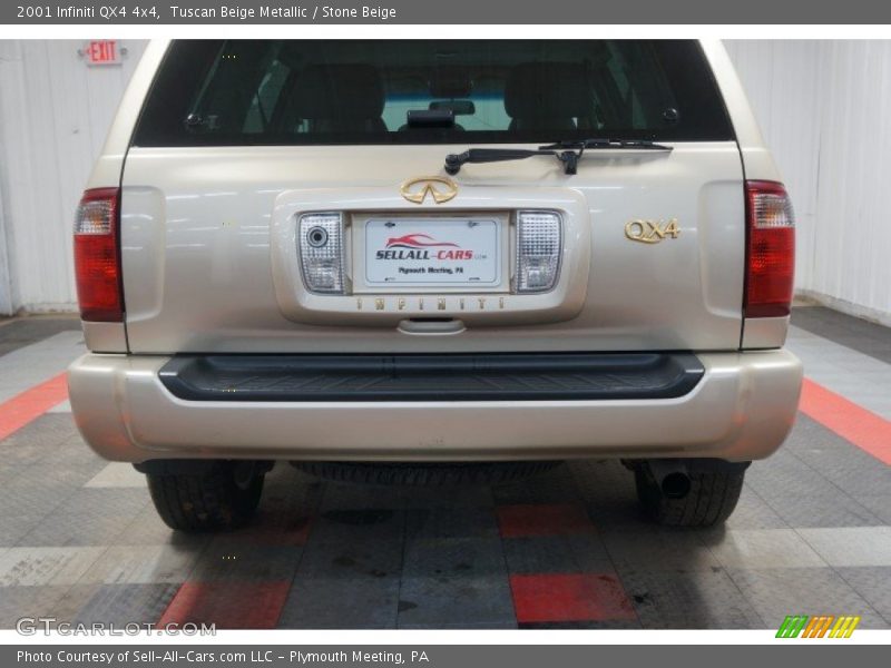 Tuscan Beige Metallic / Stone Beige 2001 Infiniti QX4 4x4