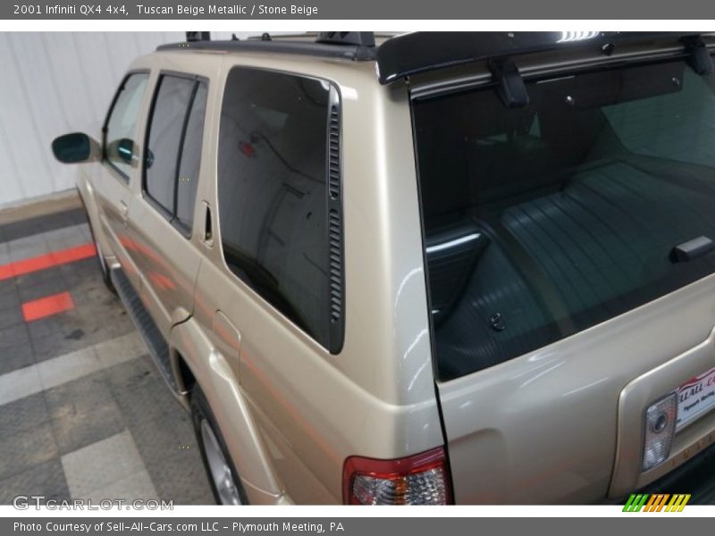Tuscan Beige Metallic / Stone Beige 2001 Infiniti QX4 4x4