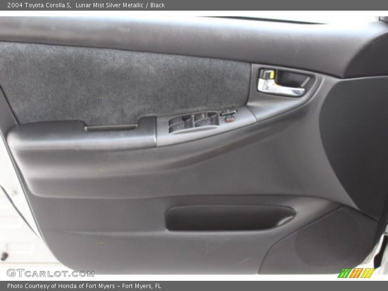 Lunar Mist Silver Metallic / Black 2004 Toyota Corolla S