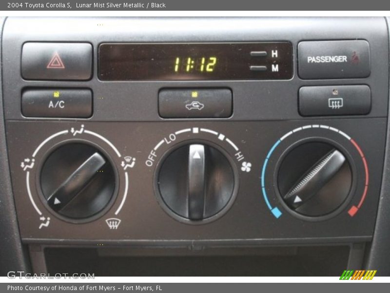 Lunar Mist Silver Metallic / Black 2004 Toyota Corolla S