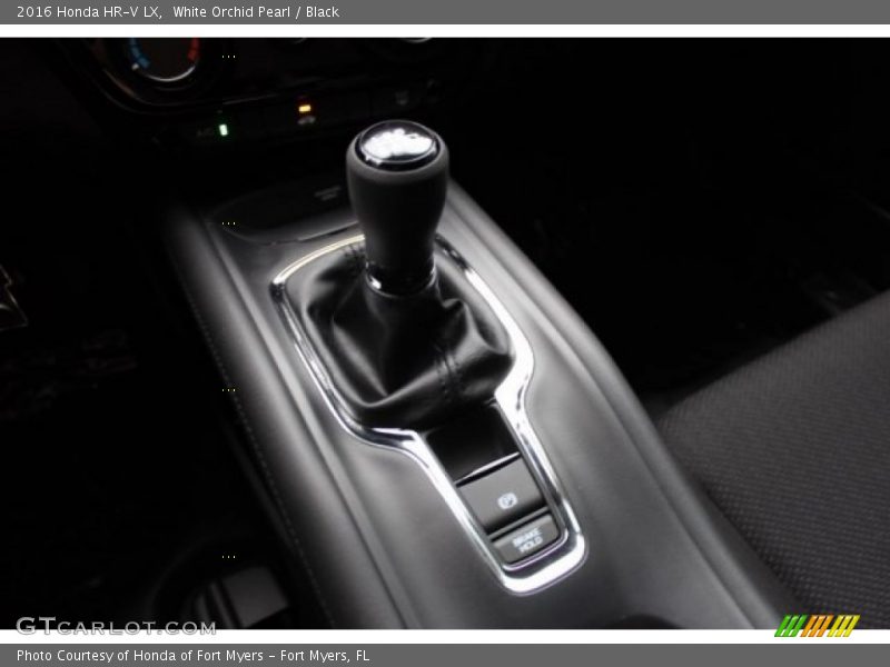 White Orchid Pearl / Black 2016 Honda HR-V LX