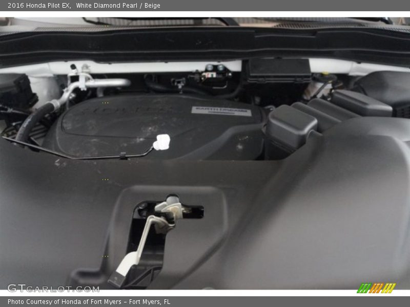 White Diamond Pearl / Beige 2016 Honda Pilot EX