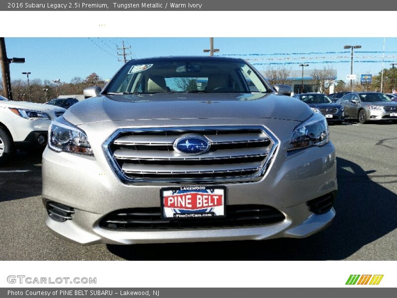 Tungsten Metallic / Warm Ivory 2016 Subaru Legacy 2.5i Premium
