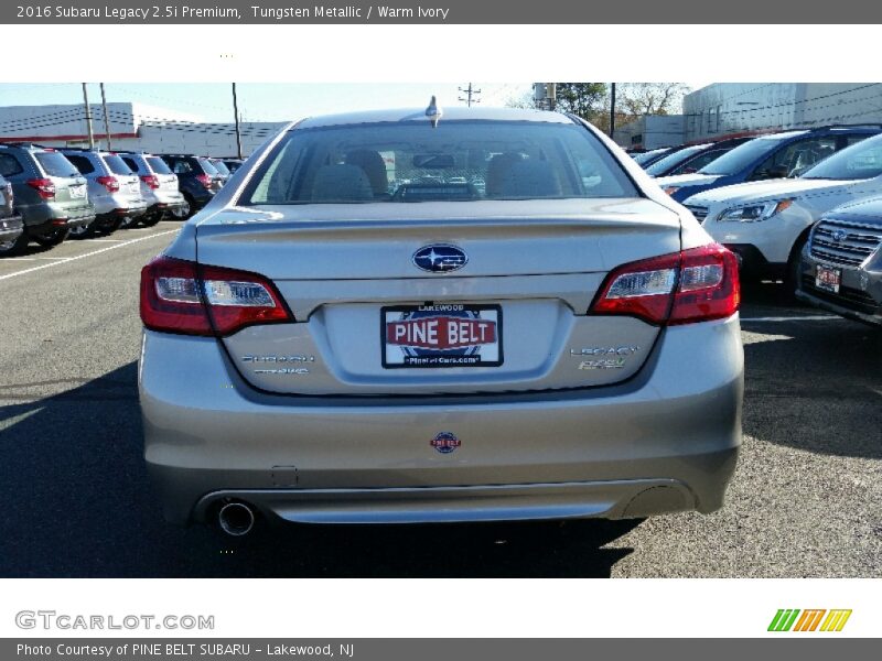Tungsten Metallic / Warm Ivory 2016 Subaru Legacy 2.5i Premium