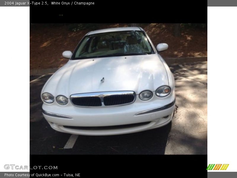 White Onyx / Champagne 2004 Jaguar X-Type 2.5