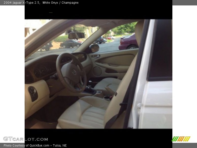 White Onyx / Champagne 2004 Jaguar X-Type 2.5