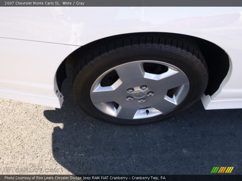 White / Gray 2007 Chevrolet Monte Carlo SS