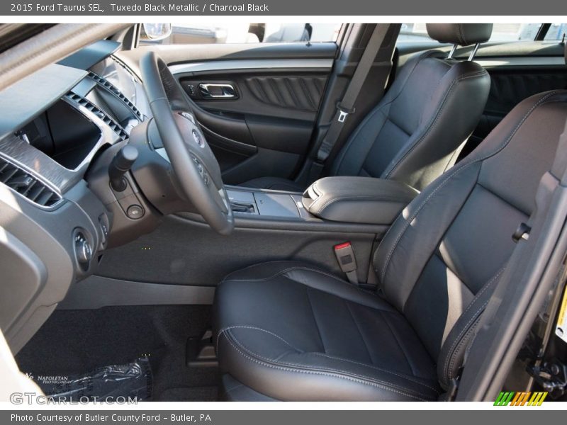 Front Seat of 2015 Taurus SEL