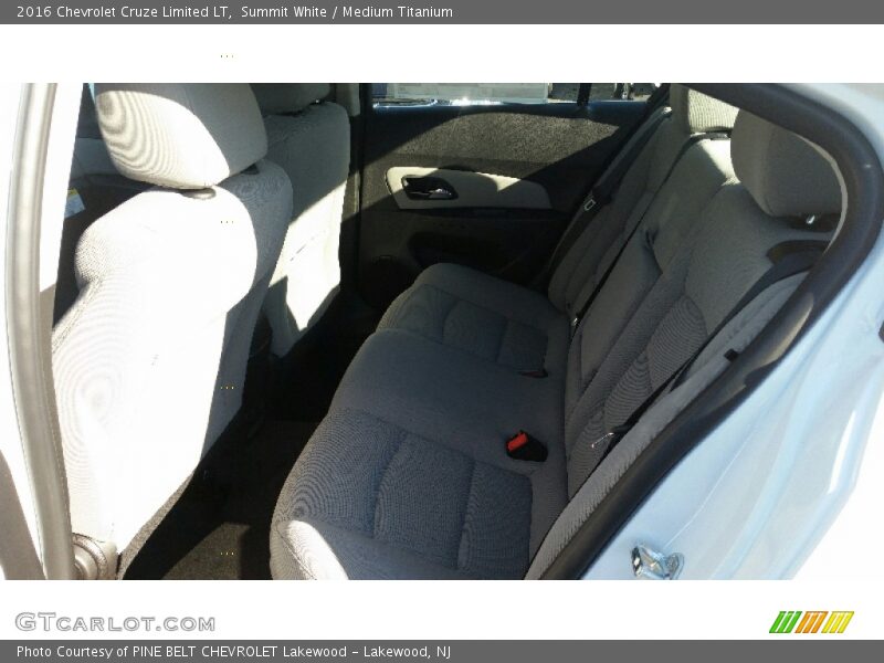 Summit White / Medium Titanium 2016 Chevrolet Cruze Limited LT