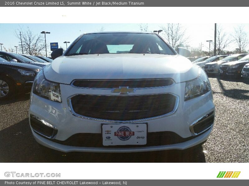 Summit White / Jet Black/Medium Titanium 2016 Chevrolet Cruze Limited LS