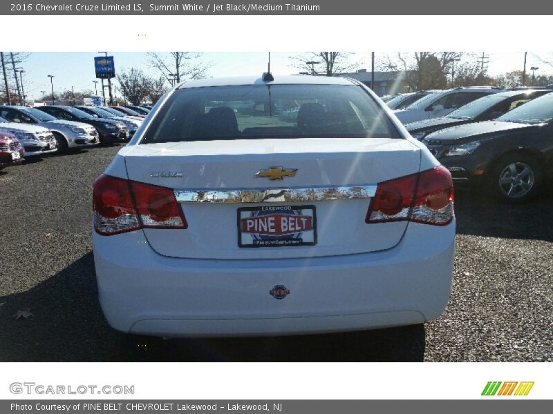 Summit White / Jet Black/Medium Titanium 2016 Chevrolet Cruze Limited LS