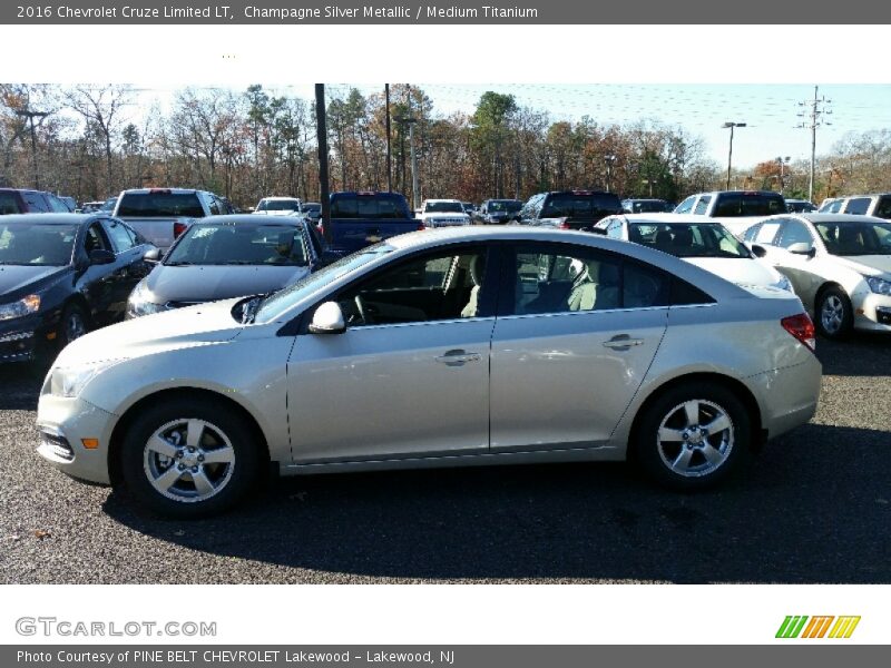 Champagne Silver Metallic / Medium Titanium 2016 Chevrolet Cruze Limited LT