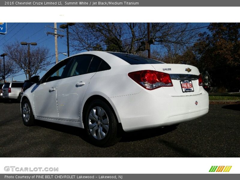 Summit White / Jet Black/Medium Titanium 2016 Chevrolet Cruze Limited LS