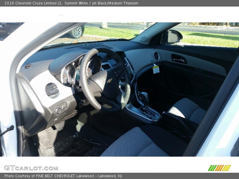 Summit White / Jet Black/Medium Titanium 2016 Chevrolet Cruze Limited LS