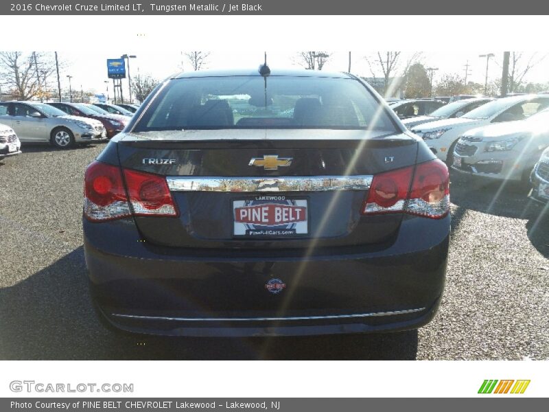 Tungsten Metallic / Jet Black 2016 Chevrolet Cruze Limited LT