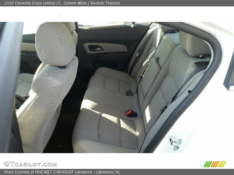 Summit White / Medium Titanium 2016 Chevrolet Cruze Limited LT