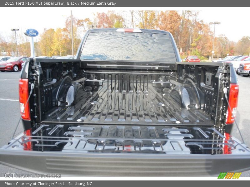Black / Medium Earth Gray 2015 Ford F150 XLT SuperCrew