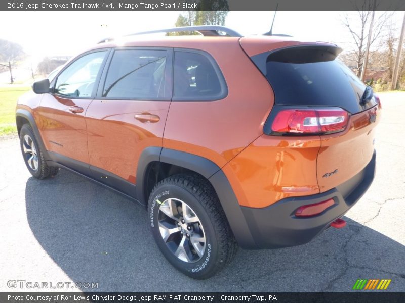 Mango Tango Pearl / Black 2016 Jeep Cherokee Trailhawk 4x4