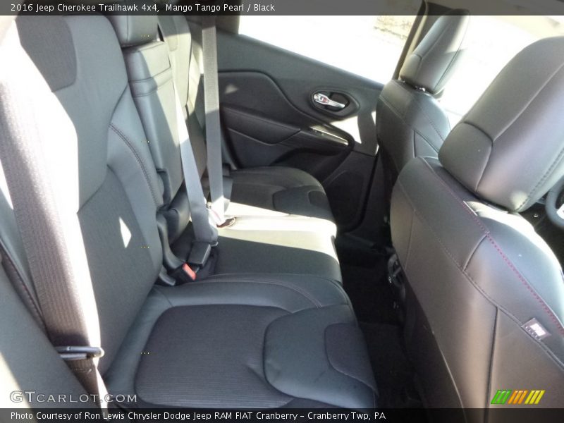 Mango Tango Pearl / Black 2016 Jeep Cherokee Trailhawk 4x4