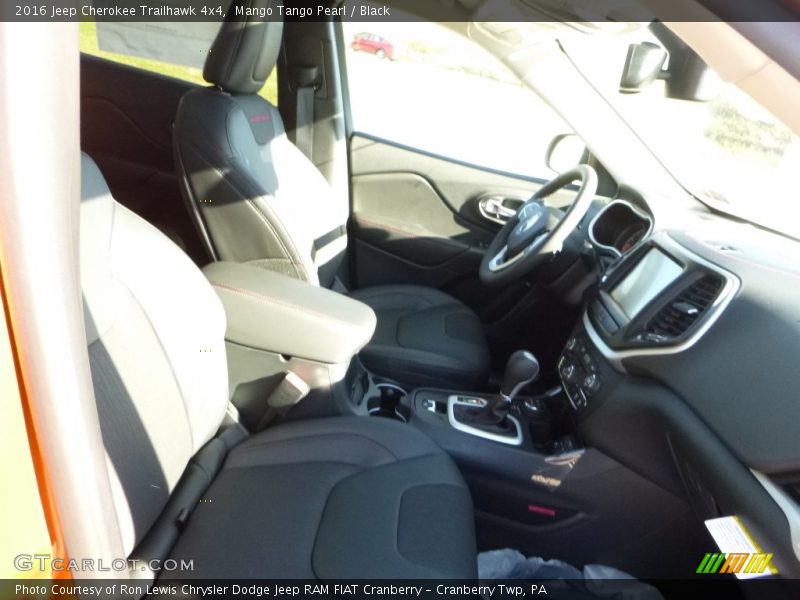 Mango Tango Pearl / Black 2016 Jeep Cherokee Trailhawk 4x4