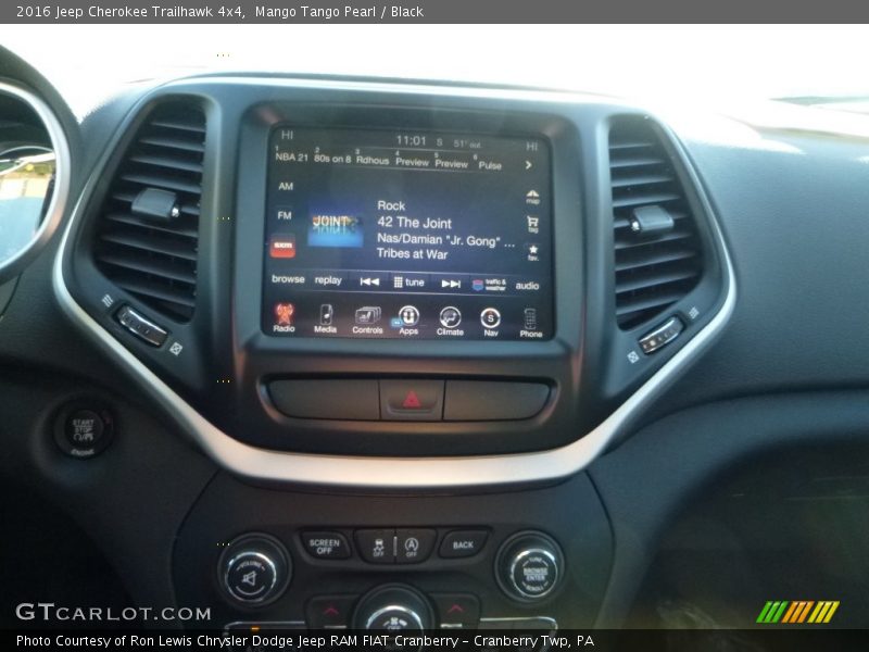 Mango Tango Pearl / Black 2016 Jeep Cherokee Trailhawk 4x4