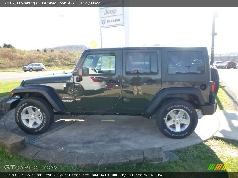 Tank / Black 2016 Jeep Wrangler Unlimited Sport 4x4