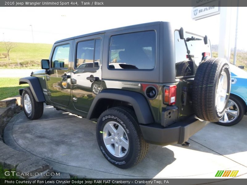Tank / Black 2016 Jeep Wrangler Unlimited Sport 4x4