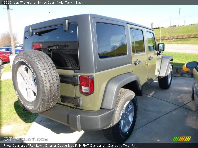 Tank / Black 2016 Jeep Wrangler Unlimited Sport 4x4