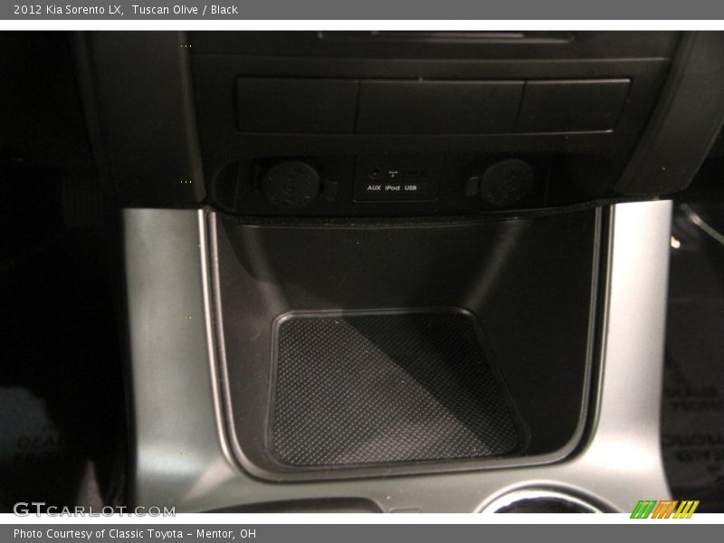 Tuscan Olive / Black 2012 Kia Sorento LX