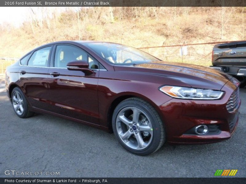 Bronze Fire Metallic / Charcoal Black 2016 Ford Fusion SE