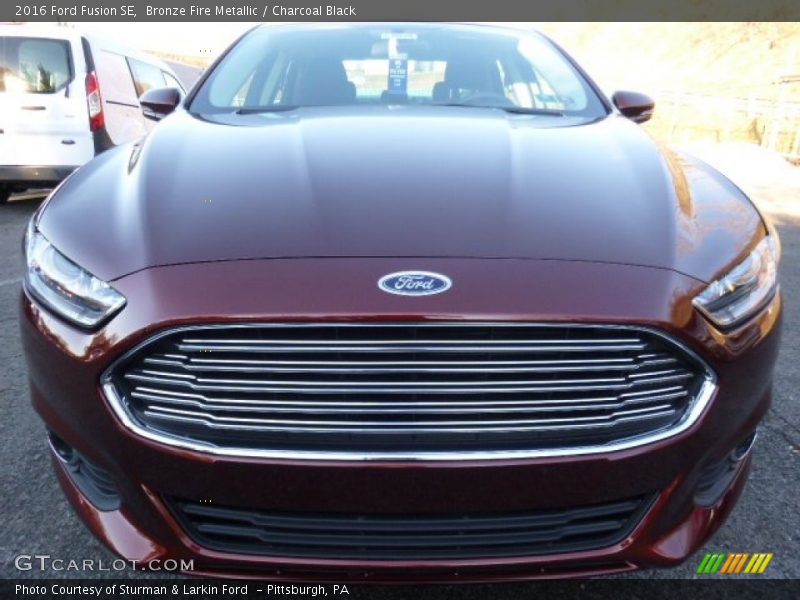 Bronze Fire Metallic / Charcoal Black 2016 Ford Fusion SE
