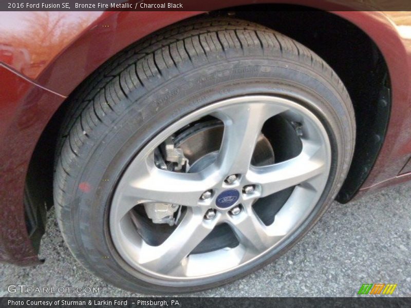 Bronze Fire Metallic / Charcoal Black 2016 Ford Fusion SE