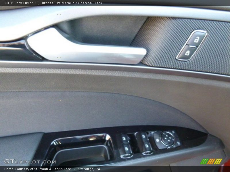 Bronze Fire Metallic / Charcoal Black 2016 Ford Fusion SE