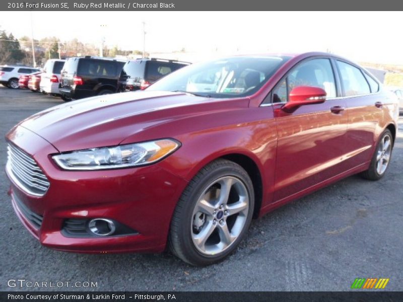 Ruby Red Metallic / Charcoal Black 2016 Ford Fusion SE
