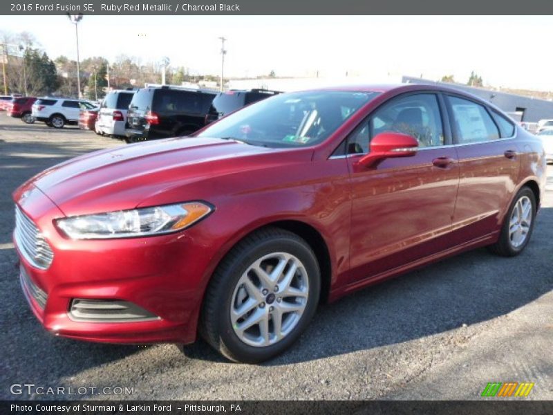 Ruby Red Metallic / Charcoal Black 2016 Ford Fusion SE