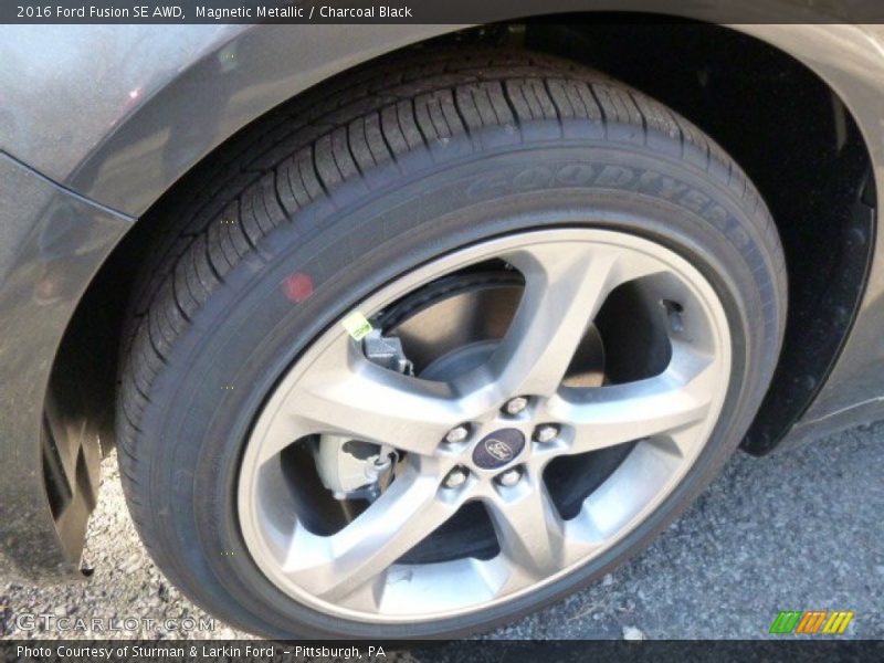 Magnetic Metallic / Charcoal Black 2016 Ford Fusion SE AWD