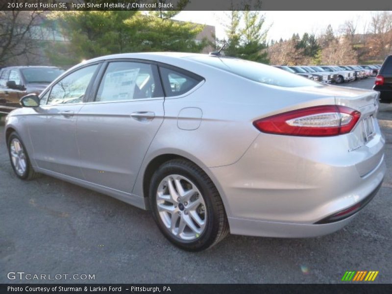 Ingot Silver Metallic / Charcoal Black 2016 Ford Fusion SE