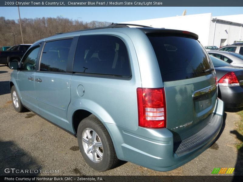 Clearwater Blue Pearl / Medium Slate Gray/Light Shale 2009 Chrysler Town & Country LX