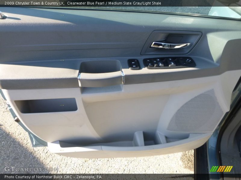 Clearwater Blue Pearl / Medium Slate Gray/Light Shale 2009 Chrysler Town & Country LX