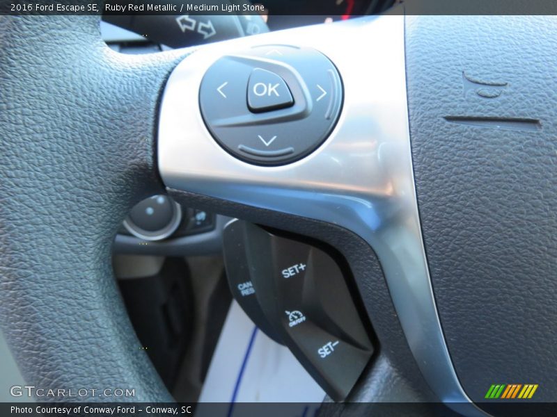Ruby Red Metallic / Medium Light Stone 2016 Ford Escape SE