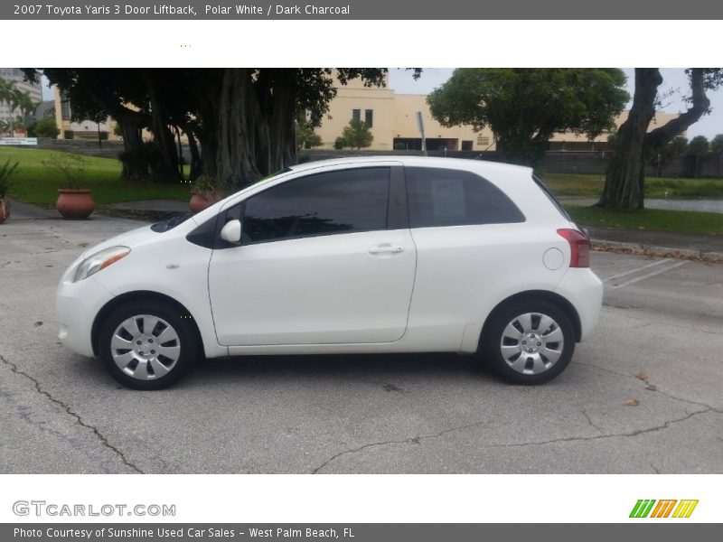 Polar White / Dark Charcoal 2007 Toyota Yaris 3 Door Liftback