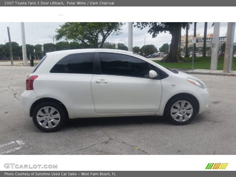 Polar White / Dark Charcoal 2007 Toyota Yaris 3 Door Liftback