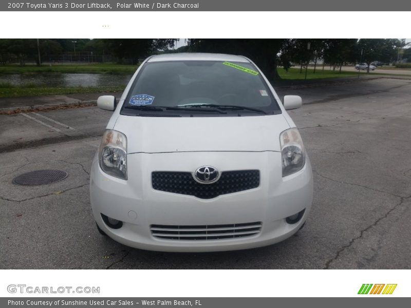 Polar White / Dark Charcoal 2007 Toyota Yaris 3 Door Liftback